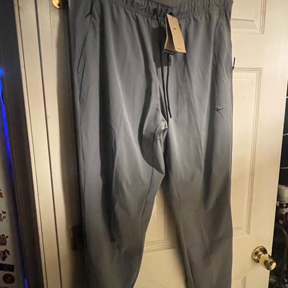 Nike Men's Charcoal Joggers - Picture 1 of 8